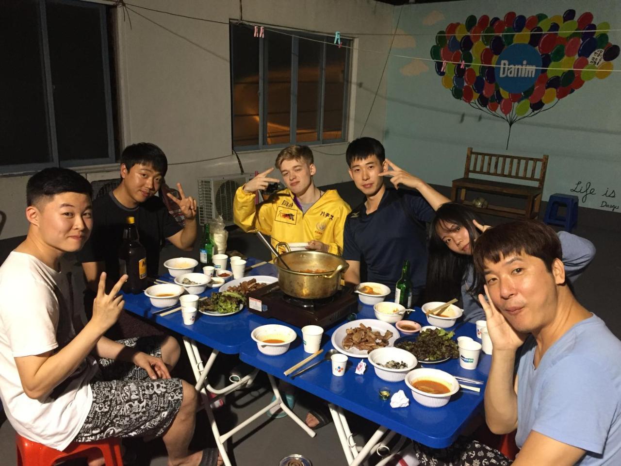 ホテル Danim Backpackers 大邱 エクステリア 写真